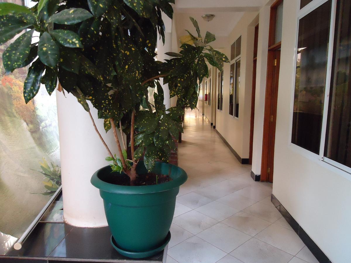 Snow View Hotel Boma la Ngombe Εξωτερικό φωτογραφία